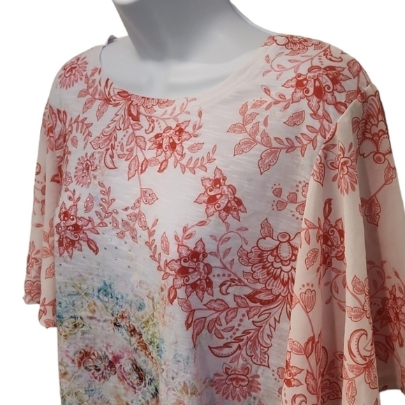 Concepts Ombre Crystal Embellished Flowy Top - Picture 4 of 6